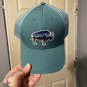 Men’s Patagonia Trucker hat w/ Buffalo on front